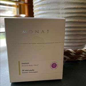 Monat Berry Energy Sticks